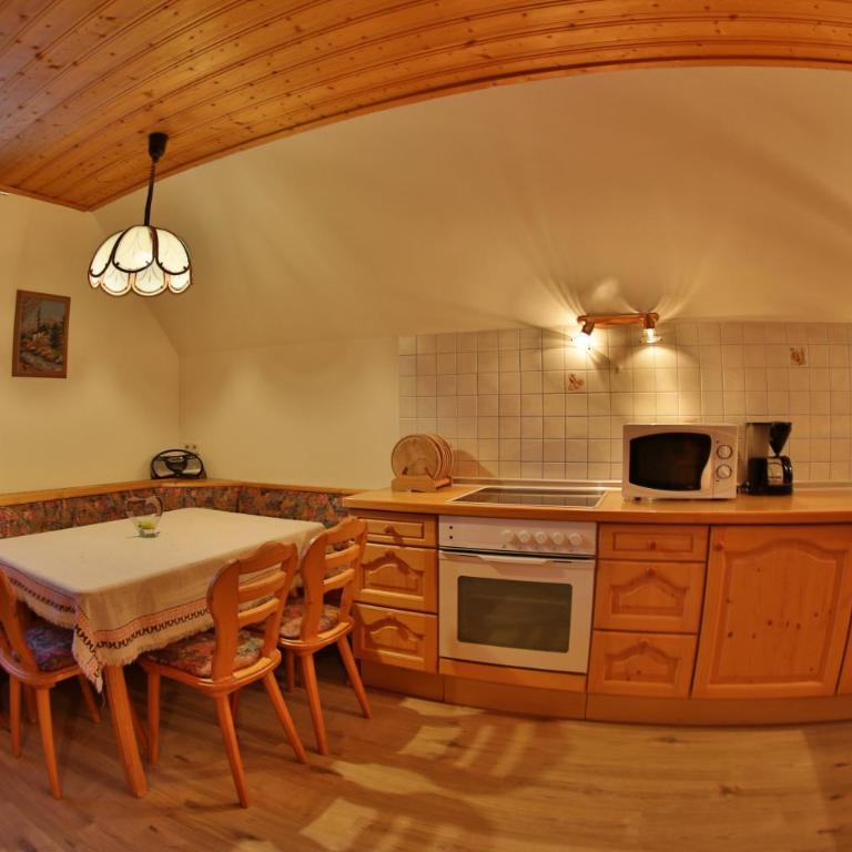 Haus Edlinger - Two-Bedroom Apartment - 3