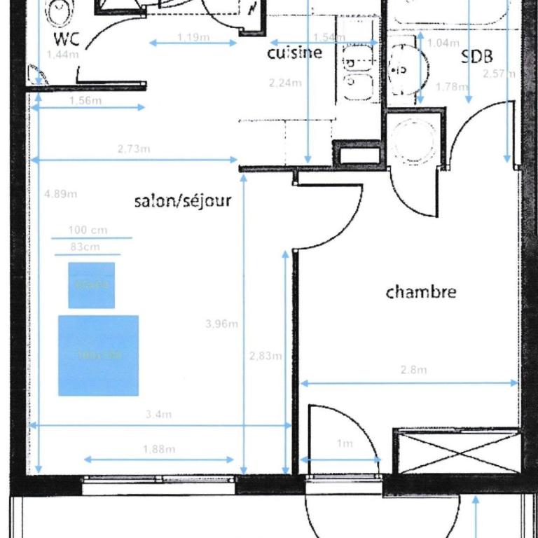 Vue panoramique sur les montagnes plein Sud - T2 Skis aux pieds, Piscine & Spa - Appartement 1 Chambre - 45