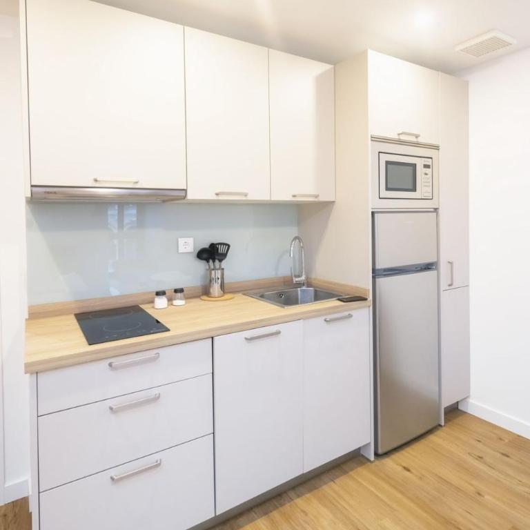 Apartamentos Centro Llanes - Standard Apartment - 9