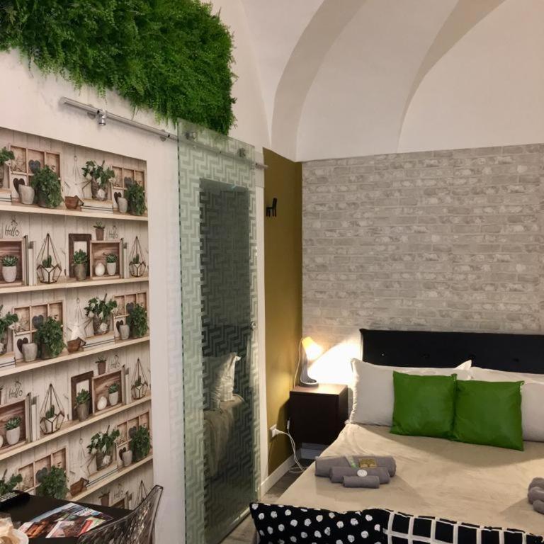 Minihomecatania - Double Room with Private Bathroom - 7