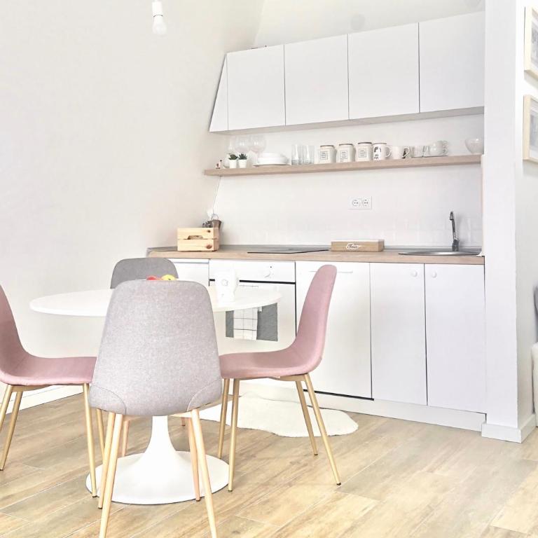 Hiona Apartment - One-Bedroom Apartment - 33