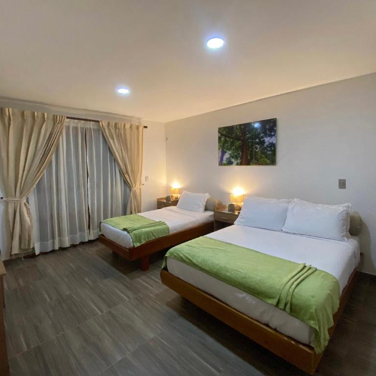Hotel On The Rock - Habitación Triple - 5
