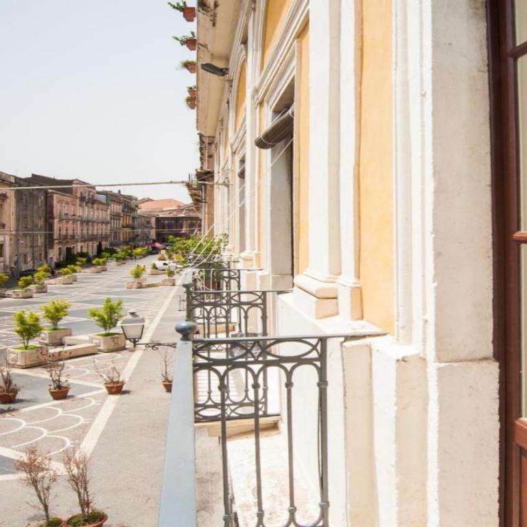 Homes4Holidays - Teatro Massimo - Apartment - 3