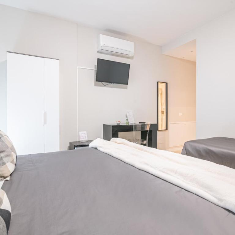 B&B La Stella - Triple Room with Private Bathroom - 1