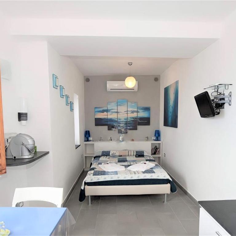 Double room "Dora" - La Scogliera - Camera Matrimoniale con Vista Mare - 2