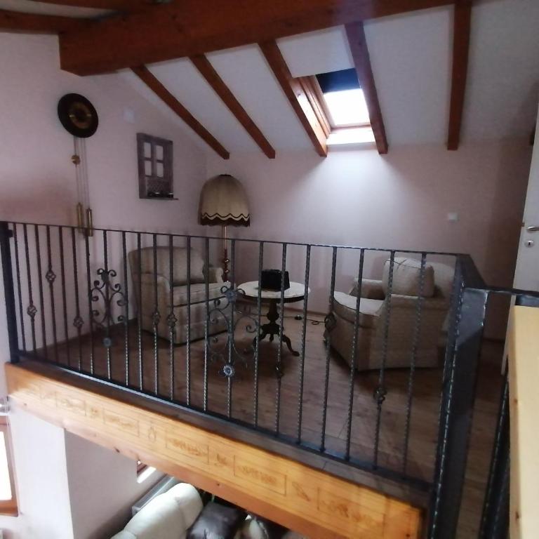 Rooms Delux Sarajevo - Dvokrevetna Soba sa Bračnim Krevetom i Balkonom (2 Odrasle Osobe + 1 Dete) - 18
