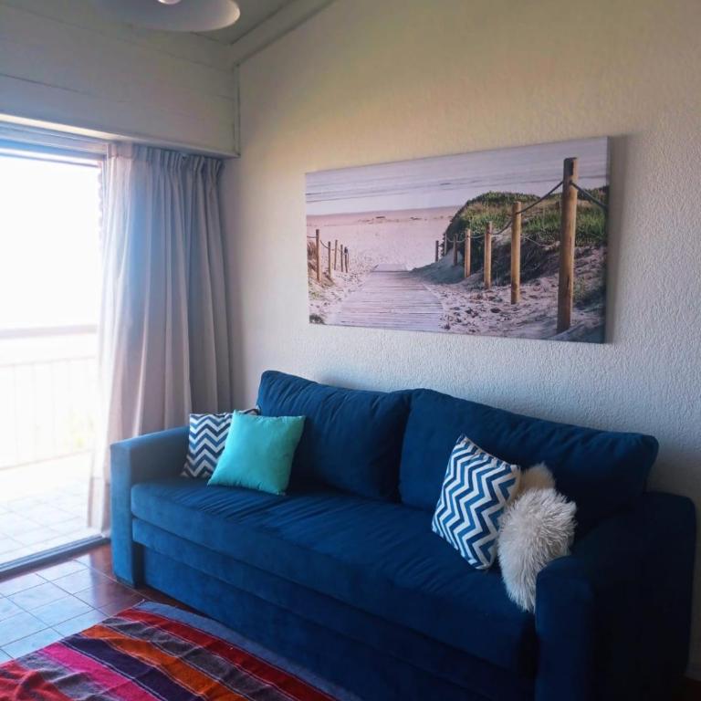 Encantador departamento frente al mar 4 Amb - Three-Bedroom Apartment - 16