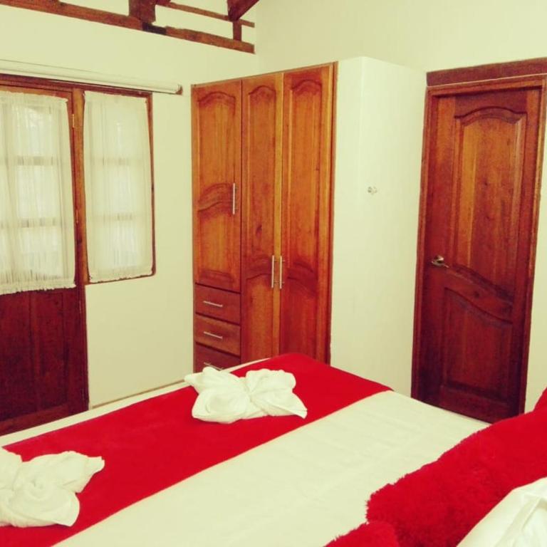 Hospederia Sandaned - Deluxe Double Room with Balcony - 8