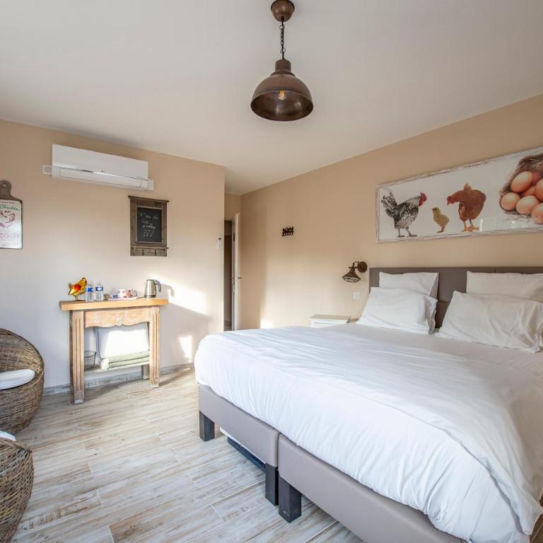 Mas Seraphin - Chambre Double avec Patio - 5