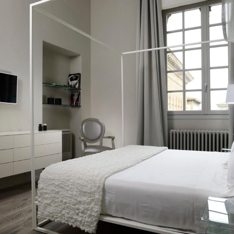 Strozzi Square Amazing House - Deluxe Apartment - 9