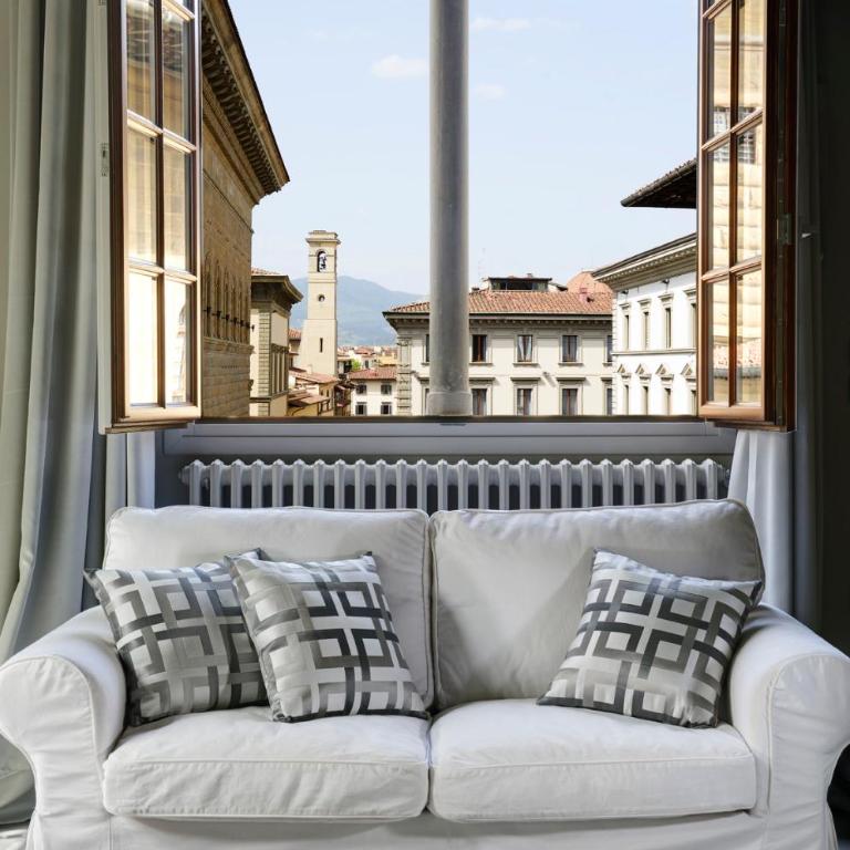 Strozzi Square Amazing House - Deluxe Apartment - 6