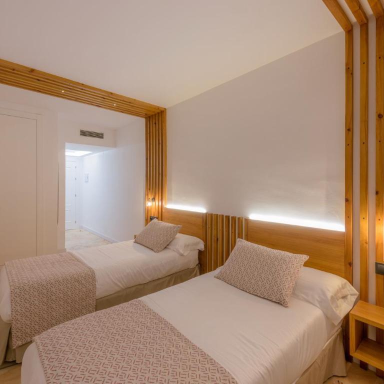 Hotel Boutique Sibarys - Adults Recommended - Habitación Doble Deluxe con balcón - 35