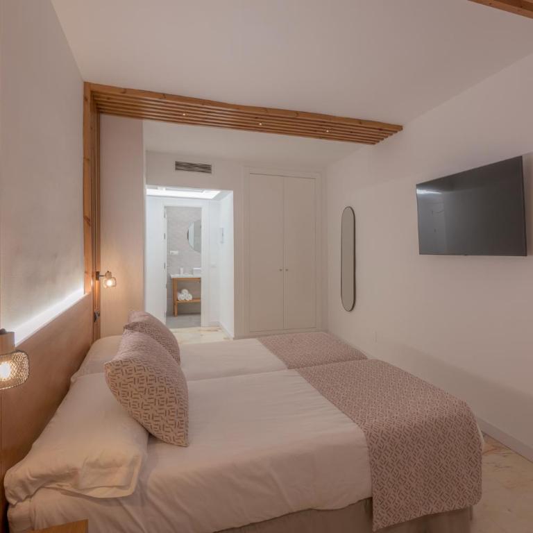 Hotel Boutique Sibarys - Adults Recommended - Habitación Doble Deluxe con balcón y vistas parciales al mar - 13