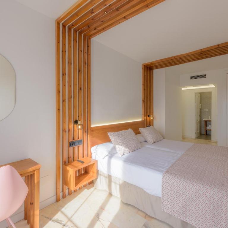Hotel Boutique Sibarys - Adults Recommended - Habitación Doble Deluxe con balcón y vistas parciales al mar - 8