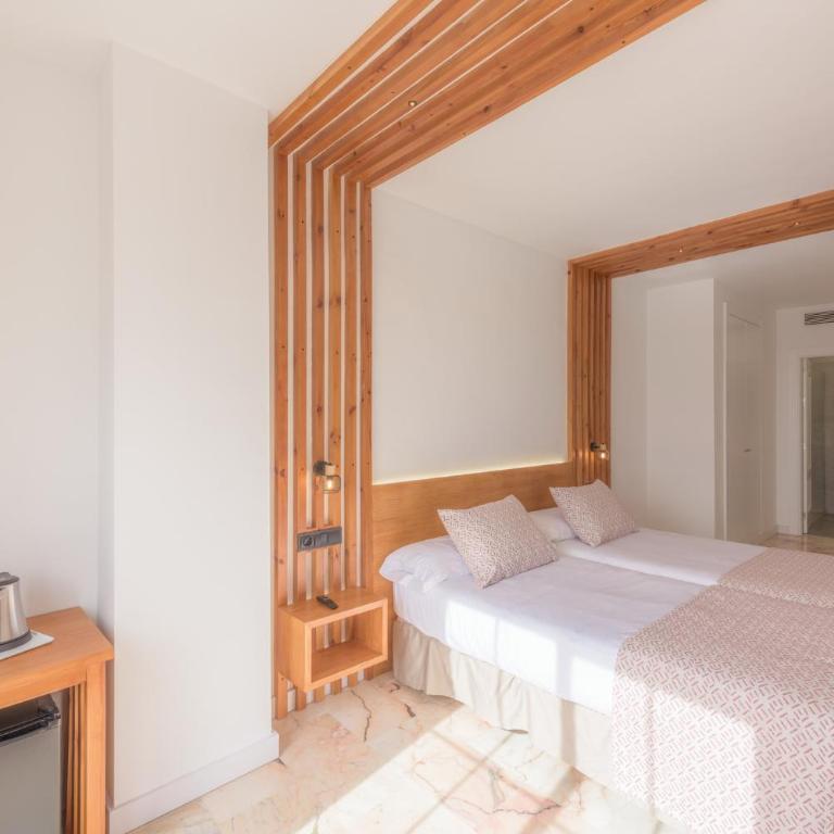 Hotel Boutique Sibarys - Adults Recommended - Habitación Doble Deluxe con balcón y vistas parciales al mar - 29