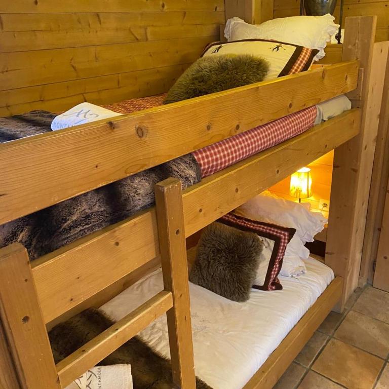 Chalet La Grange à Germaine - Propriétés Mont Amour - Chalet 5 Chambres - 44