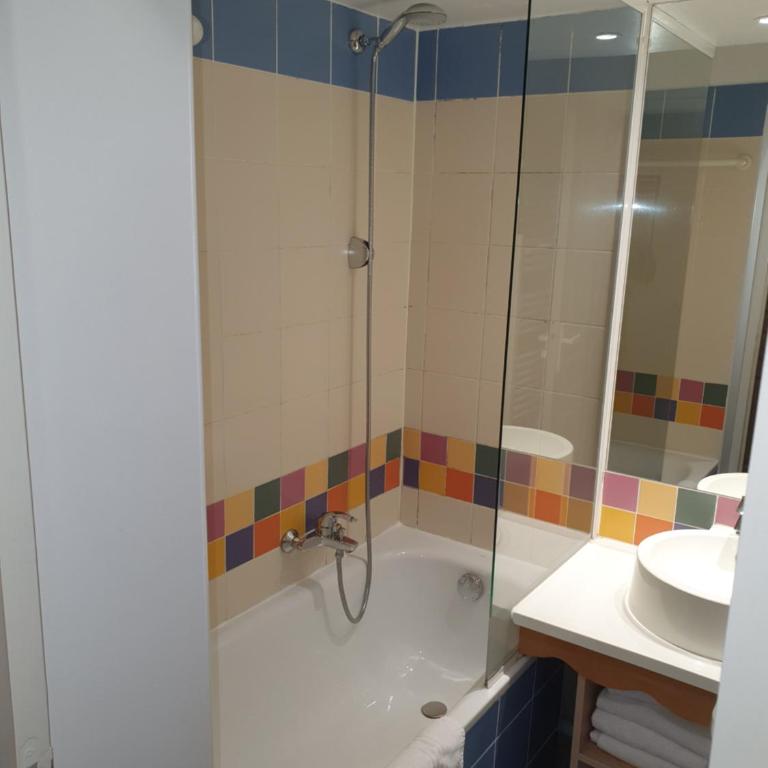 Appartements 4 à 5 personnes - Val d'Europe proche Disneyland - Apartment mit 1 Schlafzimmer - 3
