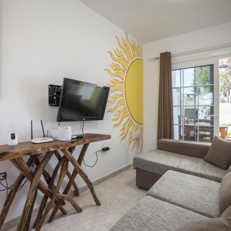 Galera Beach Boutique Art Villas with Private Pools, Free Wifi & BBQ, Corralejo by Amazzzing Travel - Villa Playa - 1