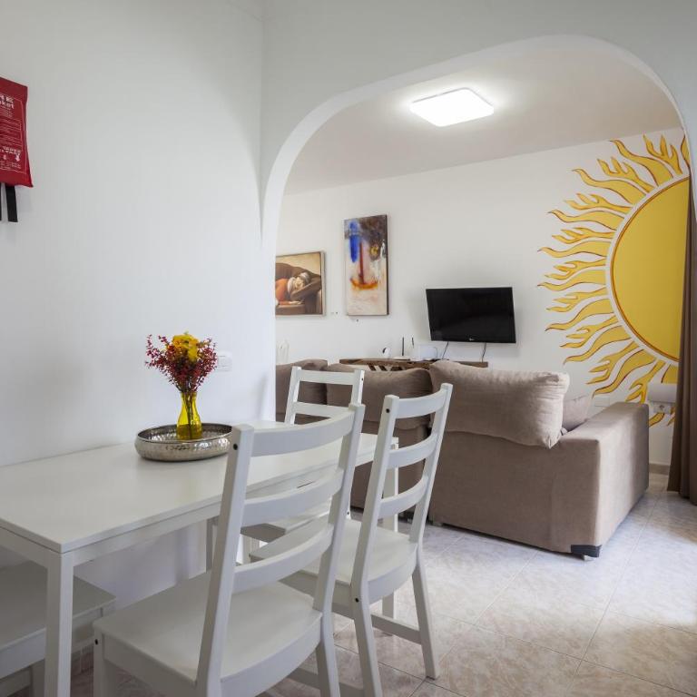 Galera Beach Boutique Art Villas with Private Pools, Free Wifi & BBQ, Corralejo by Amazzzing Travel - Villa Playa - 29