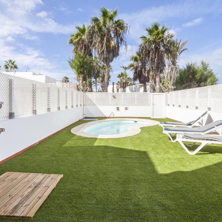 Galera Beach Boutique Art Villas with Private Pools, Free Wifi & BBQ, Corralejo by Amazzzing Travel - Villa Playa - 3