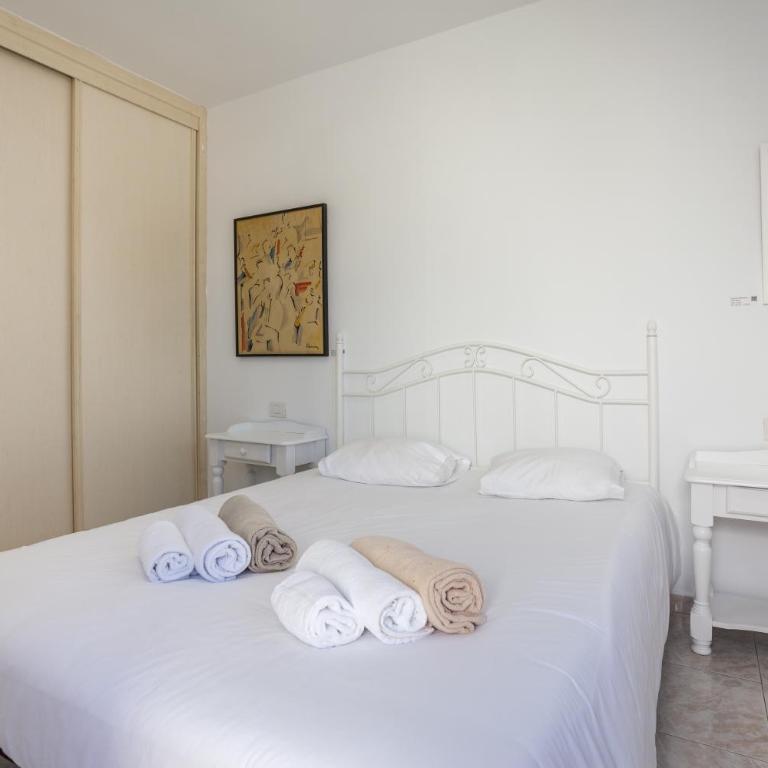Galera Beach Boutique Art Villas with Private Pools, Free Wifi & BBQ, Corralejo by Amazzzing Travel - Villa Playa - 37