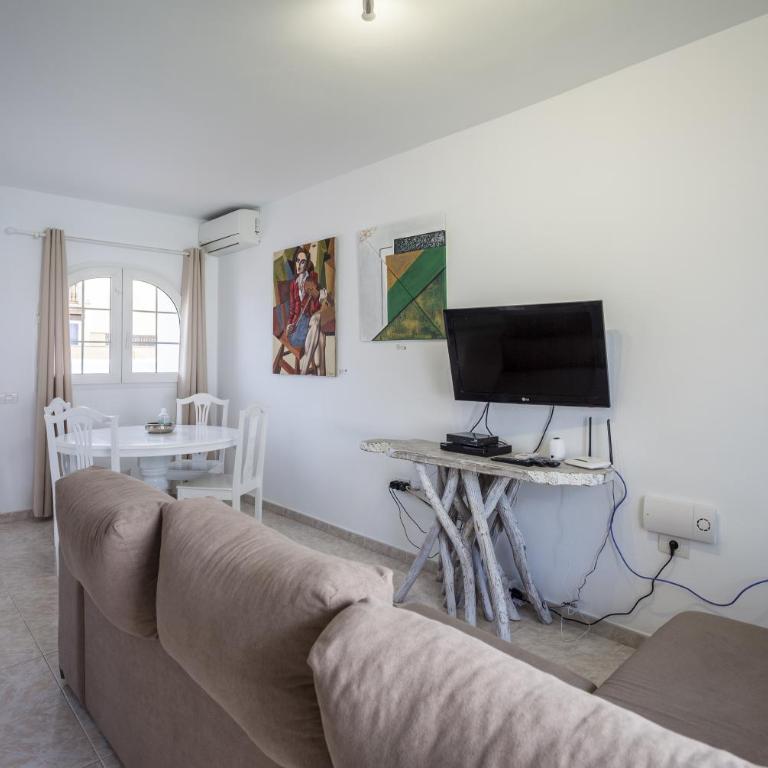 Galera Beach Boutique Art Villas with Private Pools, Free Wifi & BBQ, Corralejo by Amazzzing Travel - Villa privada - 5