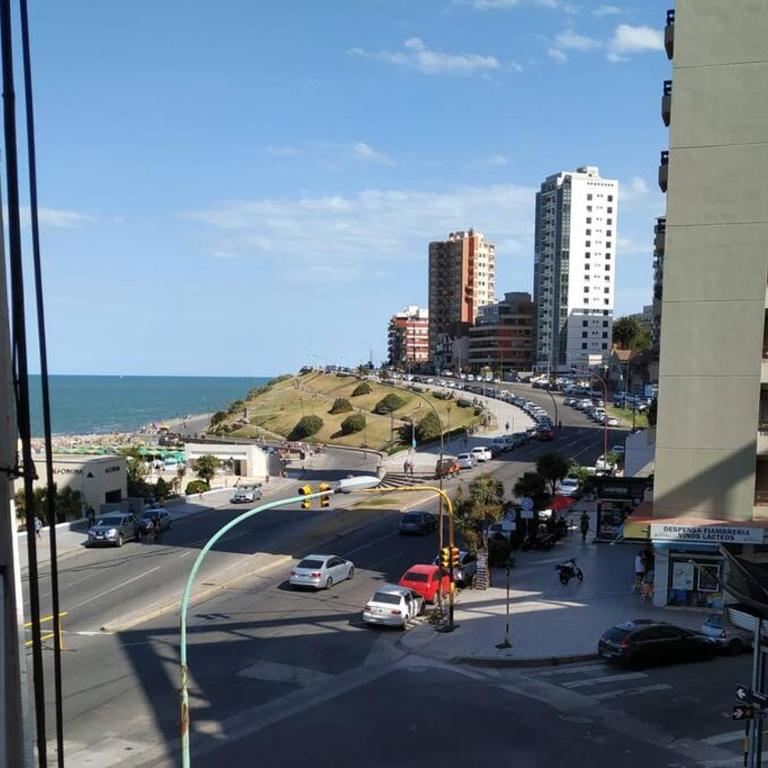 Hermoso AMBIENTE con balcón a metros del mar - Apartamento de 1 dormitorio - 25