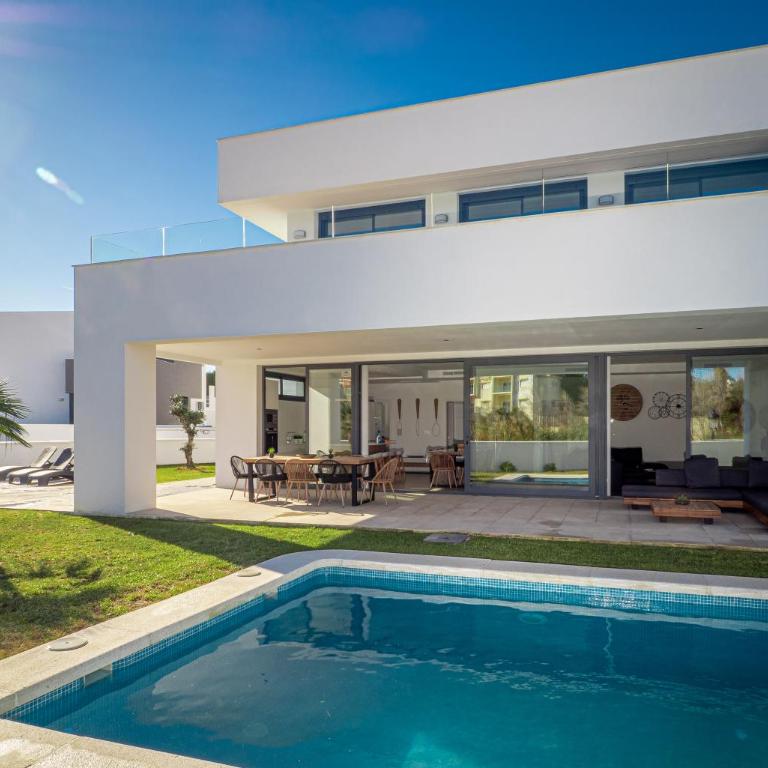 Villa moderne proche de la mer - Villa - 1