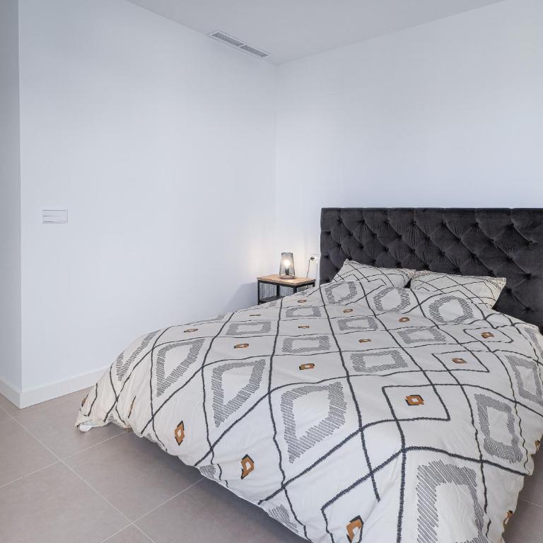 Villa moderne proche de la mer - Villa - 15