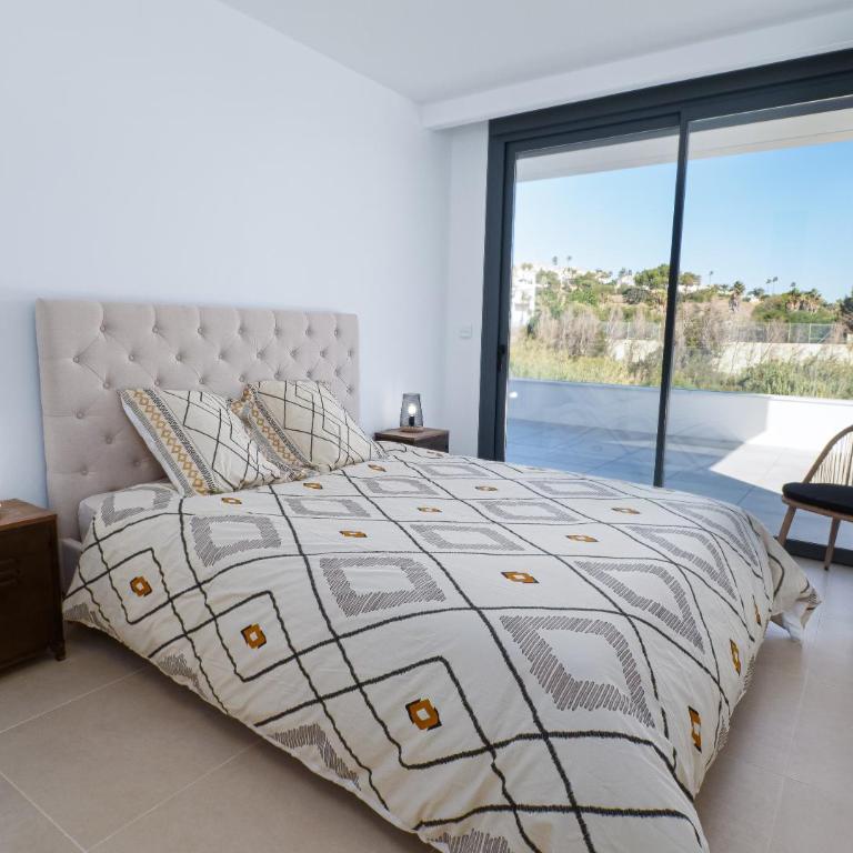 Villa moderne proche de la mer - Villa - 22