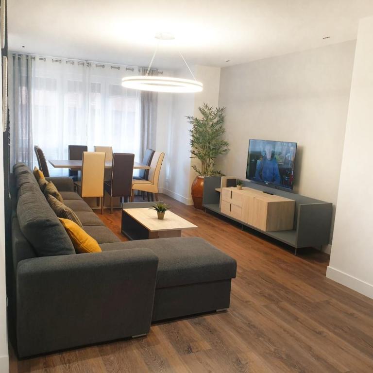 San Antón Piso de lujo centro con Aire ac by Apartamentos Logrono - Apartamento de 3 dormitorios - 20