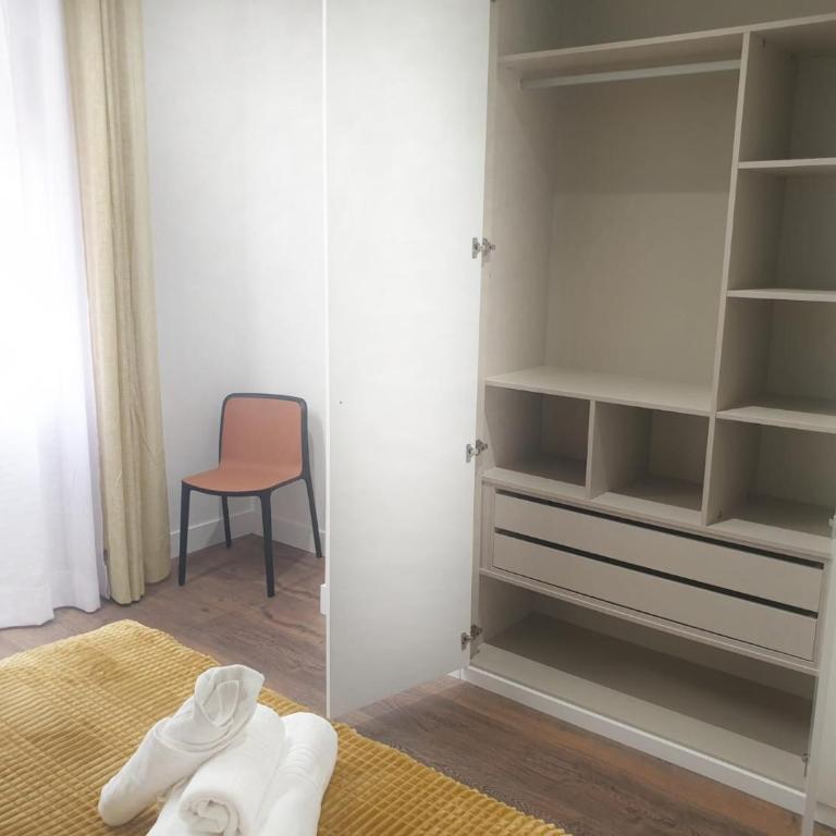 San Antón Piso de lujo centro con Aire ac by Apartamentos Logrono - Apartamento de 3 dormitorios - 18