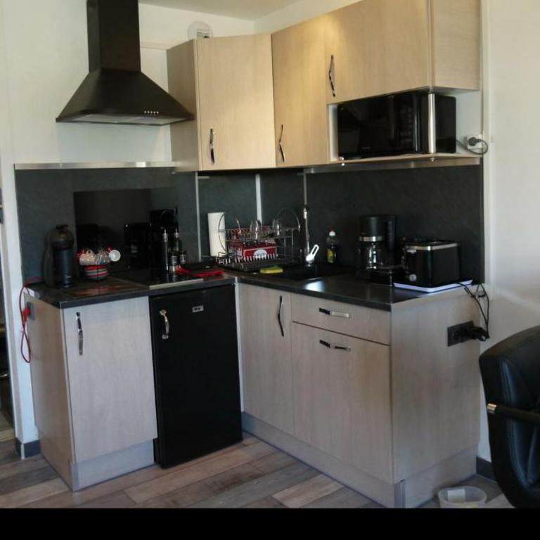 Studio proche plage, Fréjus - Apartamento Estudio - 13