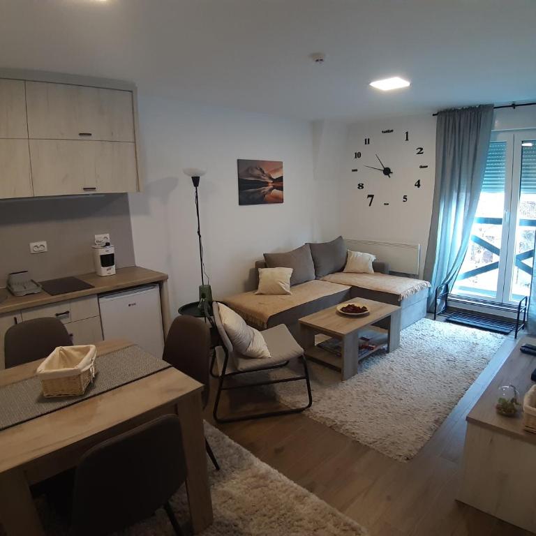 Ajrin Apartman Kopaonik - One-Bedroom Apartment - 3