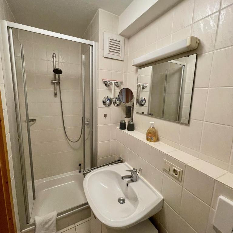 FeWo Auszeit - Apartment with Balcony - 3