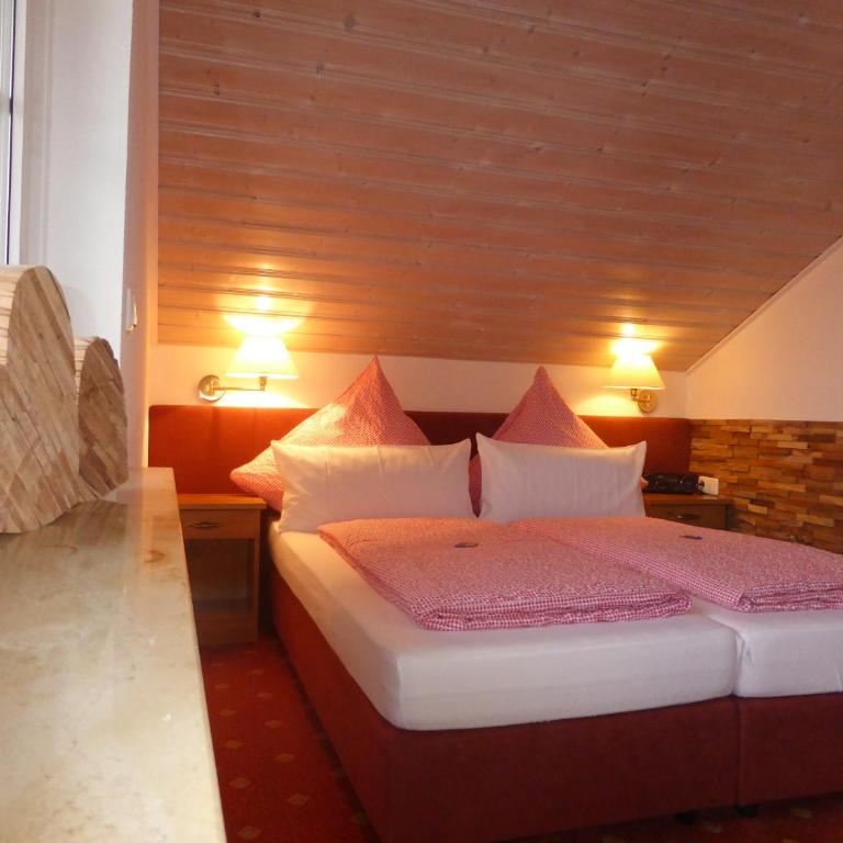 Ferienhotel Silberdistel garni - Doppelzimmer mit Balkon - 5