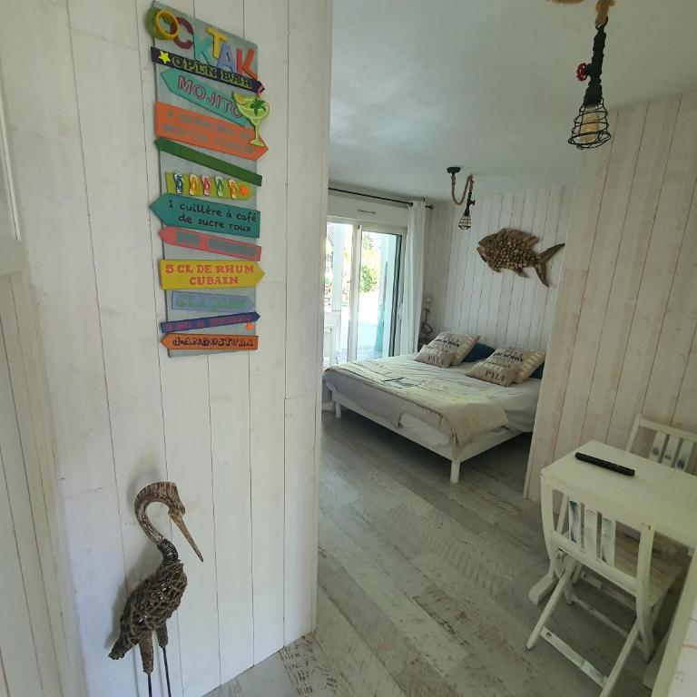 Villa Caraîbes - Chambre Double - Vue sur Piscine - 6