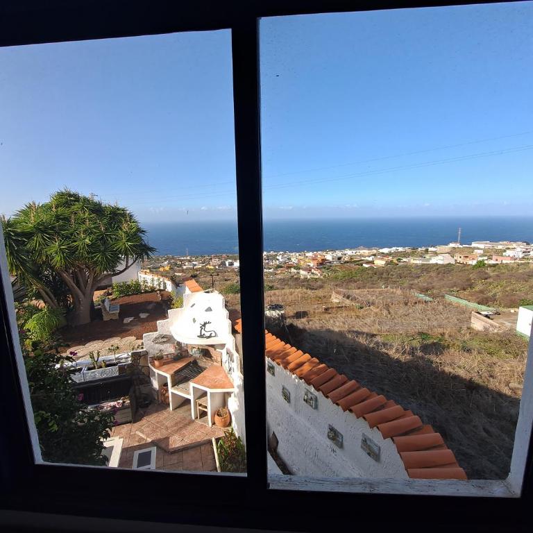 Tenerife apartment 100m2 CASA DE DON QUIJOTE with a terrace of 100m2 with a view of the ocean and Teide volcano and a garden of 600m2 - Two-Bedroom Apartment - 22