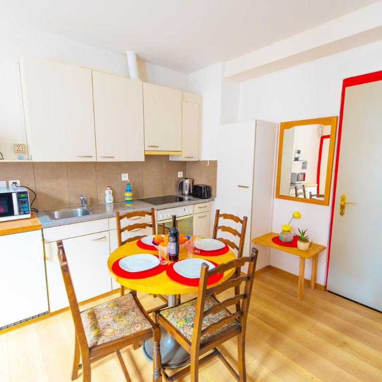 City Center Holiday Apartment - Apartment - Erdgeschoss - 8
