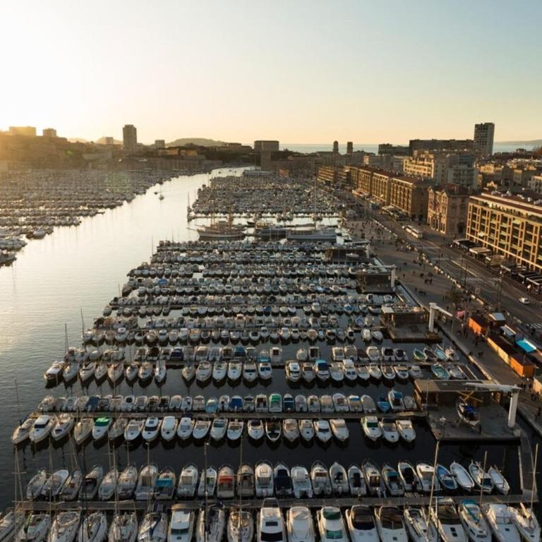 SUD PASSION - Fada Vieux Port - Calme - Linge de qualité - Lit king size - Fibre - Apartment - 50