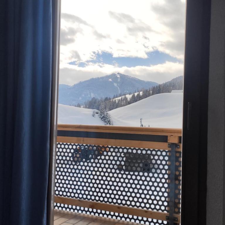 Guesthouse Rungg - Camera Familiare con Balcone - 1