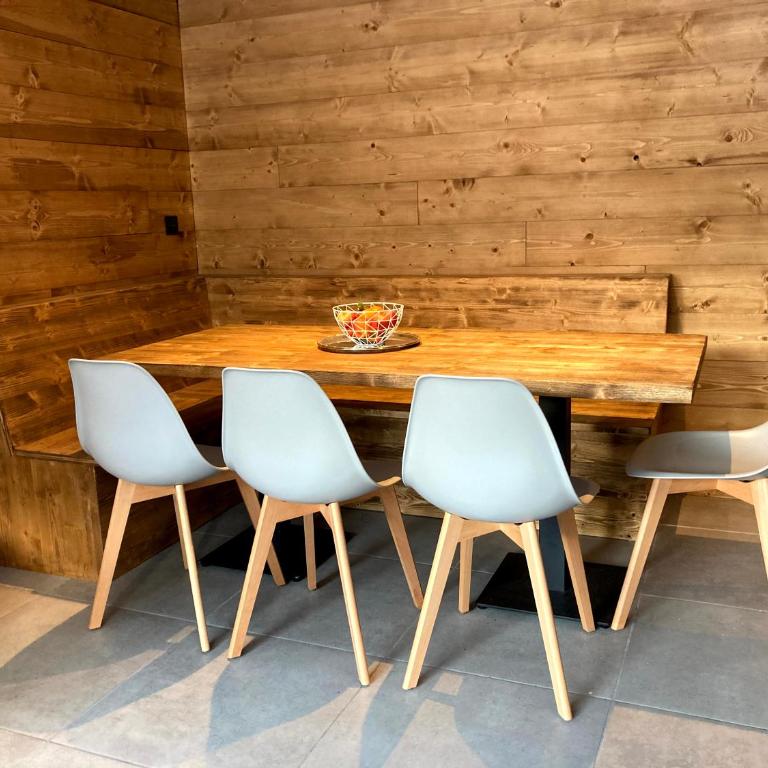 Chalet de la Marmotte à Valloire - Three-Bedroom Chalet - 8