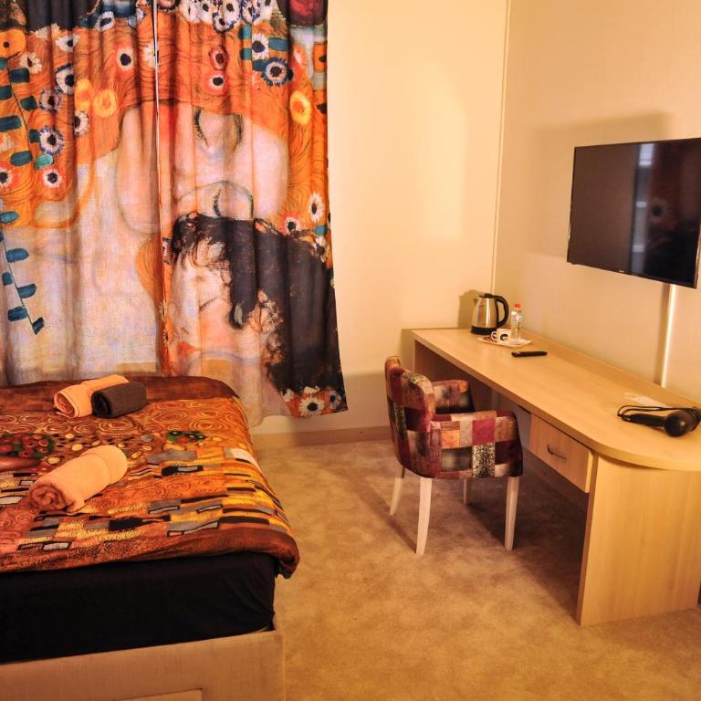 SMART - Deluks Dvokrevetna Soba sa Bračnim Krevetom - 13