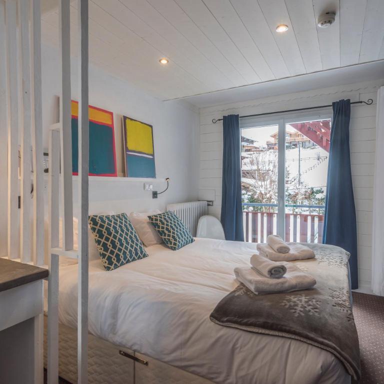 Hôtel La Chaumière - Chambre Double - Petit-Déjeuner Gratuit - 3