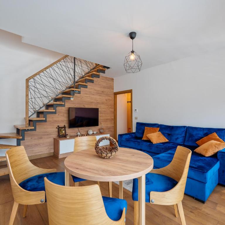 V&Dj - Two-Bedroom Apartment - 14