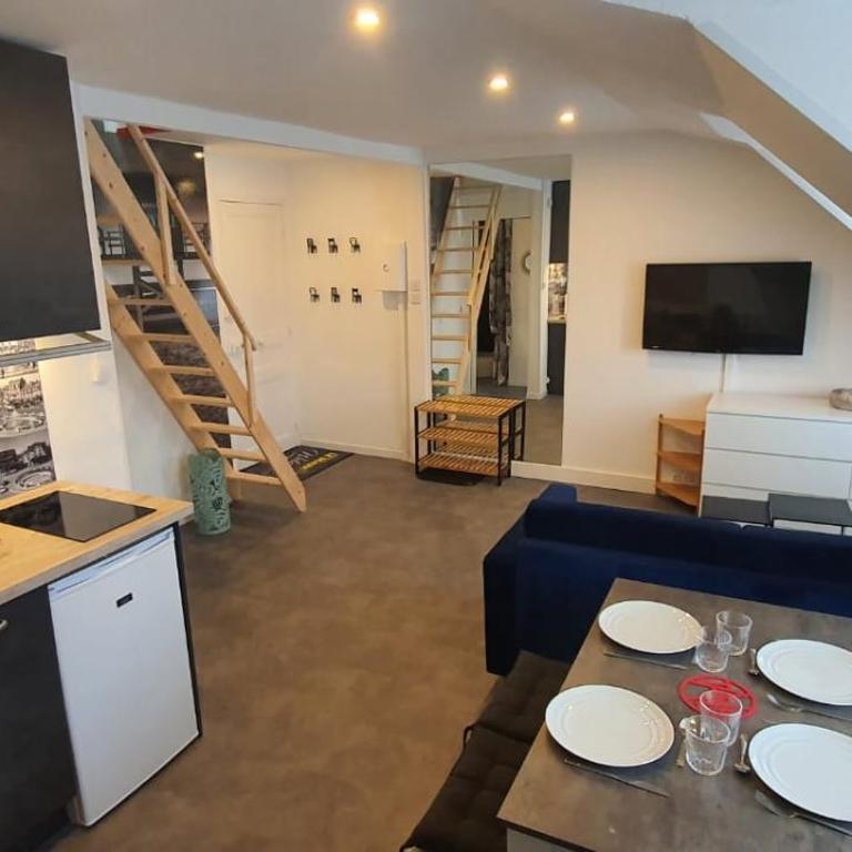 Le Deauvillais - Appartement Plein Centre - 4 pers - 2 mn plage - Idéal Famille - Appartement 2 Chambres - 3
