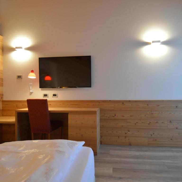 Alpholiday Dolomiti Wellness & Family Hotel - Habitación Doble Superior - 6