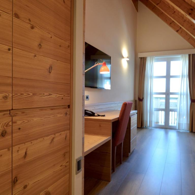 Alpholiday Dolomiti Wellness & Family Hotel - Habitación Doble Superior - 4