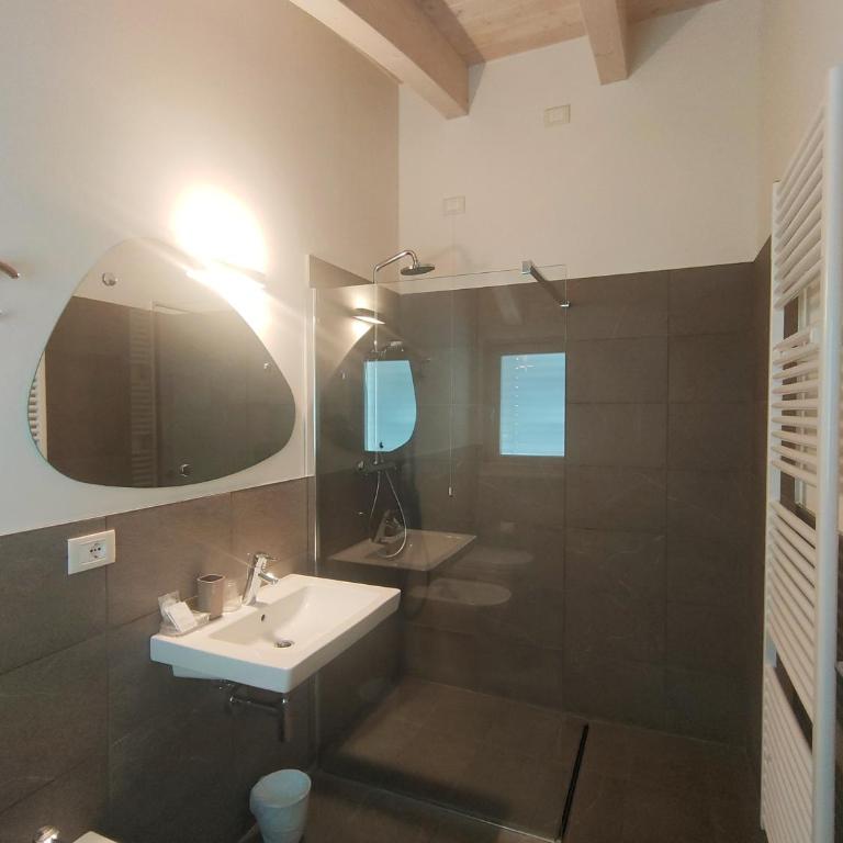 Nuova Opera Rooms & Apartments - Camera Matrimoniale Standard - 13
