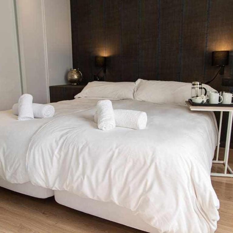 Inspired by EnjoyApartments - Two-Bedroom Apartment with Balcony - 5